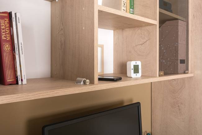 Компьютерный стол со шкафом и полкой со стеклом Бостон цвет дуб эндгрейн элегантный/фасады МДФ милк рикамо софт Компьютерный стол со шкафом и полкой со стеклом Бостон цвет дуб эндгрейн элегантный/фасады МДФ милк рикамо софт