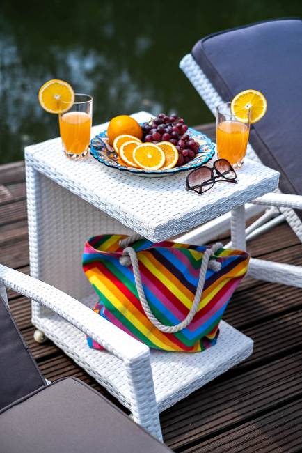 Комплект для отдыха из искусственного ротанга MILANO белый Joygarden Комплект для отдыха из искусственного ротанга MILANO белый Joygarden