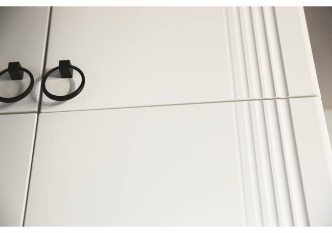 Прихожая Ева 116.01 белое дерево / белый матовый