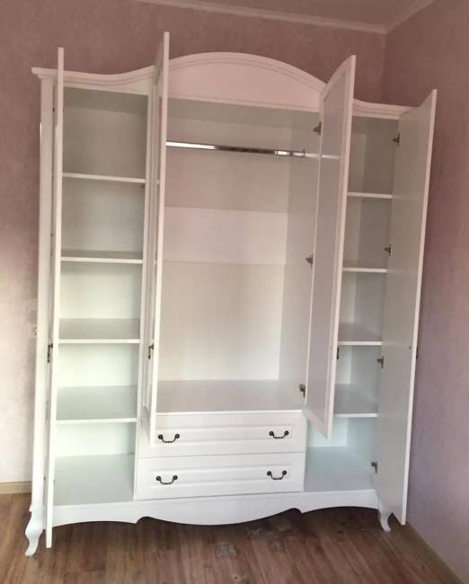 Шкаф Малонн Ави 4-х створчатый Белый