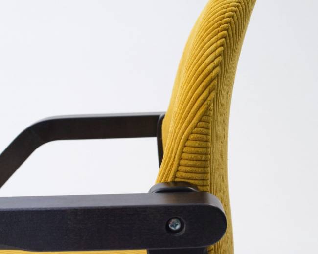 Стул-кресло Джуно 2.0 чёрный/жёлтый Стул-кресло Джуно 2.0 чёрный/жёлтый